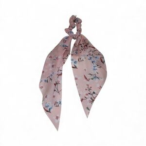 NWOT Pink Floral Scrunchie Hair Scarf – Elegant Floral Scarf Accessory